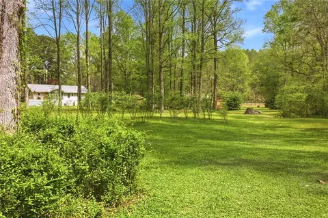 Exterior - 305 Wildwood Rd, Walhalla, SC 29691 photo 7 of 12