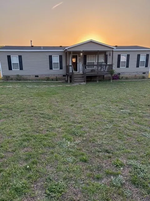 7900 81 South Hwy, Starr, SC 29684