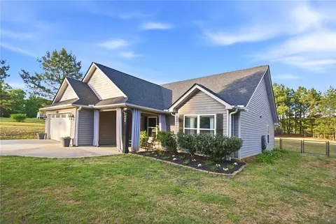 400 Green View Ct, Westminster, SC 29693