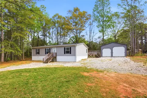 240 Timberlake Dr, Seneca, SC 29678