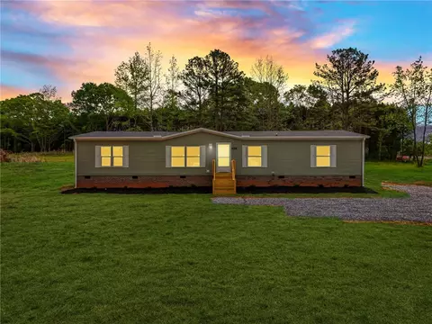 2047 Flat Rock Rd, Starr, SC 29684