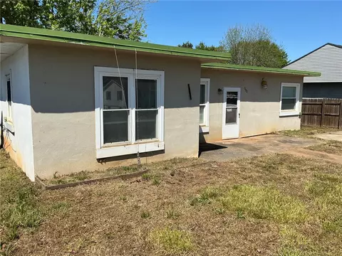 503 E South 6th Street St, Seneca, SC 29678