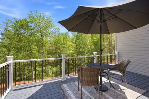 Exterior - 105 Winterbrook Cir, Seneca, SC 29678 photo 5 of 10