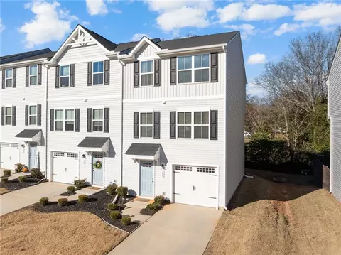 Exterior - 109 Brooklane Ct, Easley, SC 29642 photo 10 of 13