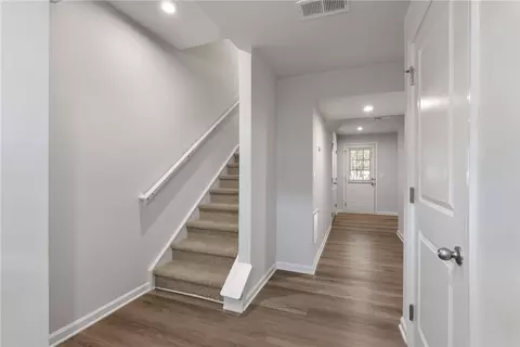 Entry Way - 109 Brooklane Ct, Easley, SC 29642 photo 5 of 7