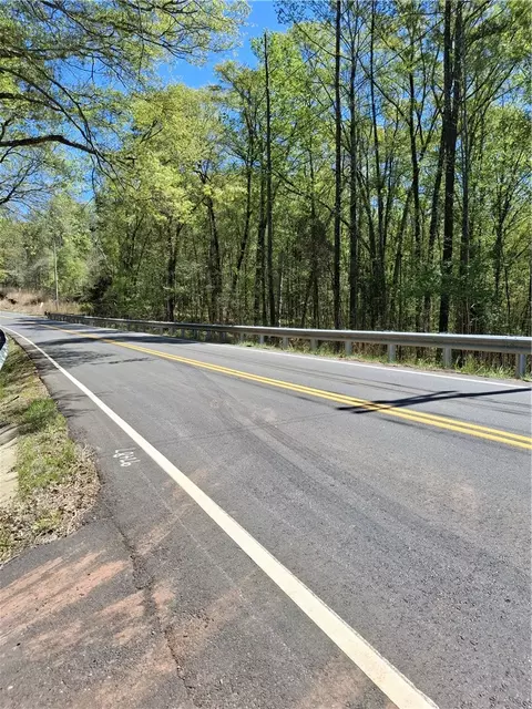 16077 S Radio Station Rd, Seneca, SC 29678