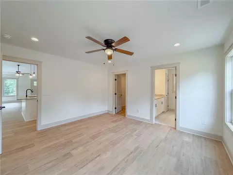 350 Code Cir, Seneca, SC 29678 photo 14