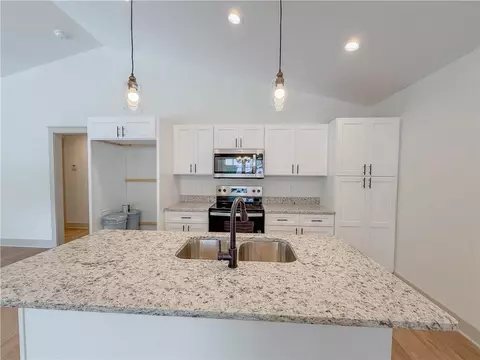 350 Code Cir, Seneca, SC 29678 photo 8