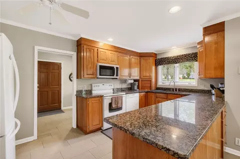 108 Stonehaven Ln, Easley, SC 29640 photo 13