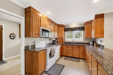 108 Stonehaven Ln, Easley, SC 29640 photo 14