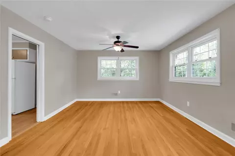 Living - 106 Mitchell Ave, Clemson, SC 29631 photo 5 of 8