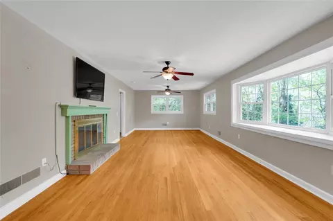 Living - 106 Mitchell Ave, Clemson, SC 29631 photo 1 of 8