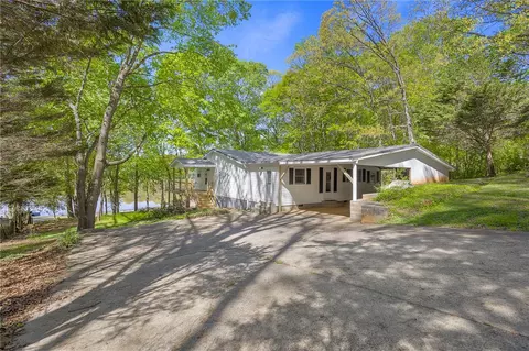 114 Beaver Ln #204, Townville, SC 29689