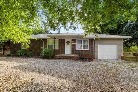 507 Burton Dr, Anderson, SC 29621