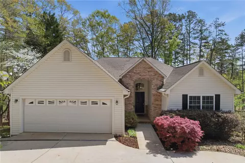 210 Elm Dr, Westminster, SC 29693