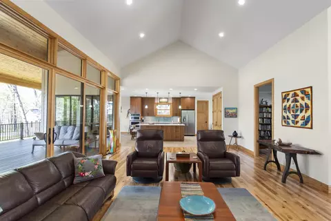 Living - 144 Lecroy Rd, Walhalla, SC 29691 photo 2 of 3