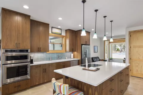 Kitchen - 144 Lecroy Rd, Walhalla, SC 29691 photo 4 of 5
