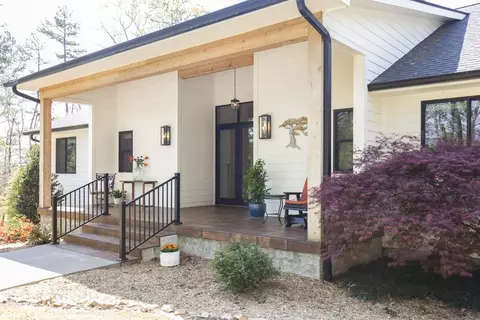 Exterior - 144 Lecroy Rd, Walhalla, SC 29691 photo 6 of 11
