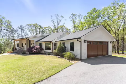 Exterior - 144 Lecroy Rd, Walhalla, SC 29691 photo 7 of 11