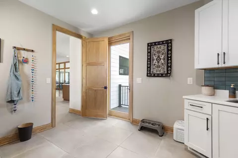Entry Way - 144 Lecroy Rd, Walhalla, SC 29691 photo 1 of 1