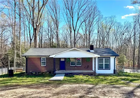2434 Broadwa Lake Rd, Anderson, SC 29621