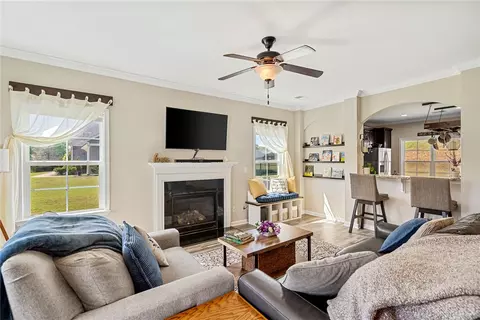 110 Avendell Dr, Easley, SC 29642 photo 9