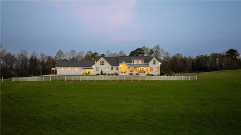 331 Bakerville Rd, Easley, SC 29642