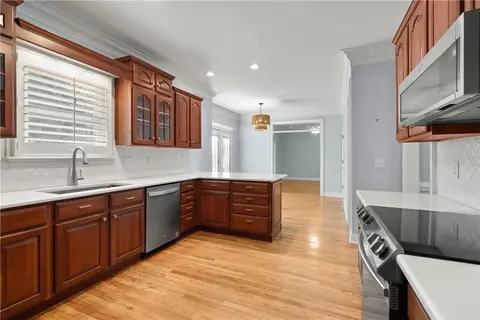 Kitchen - 113 Ridgestone Dr, Central, SC 29630 photo 5 of 5