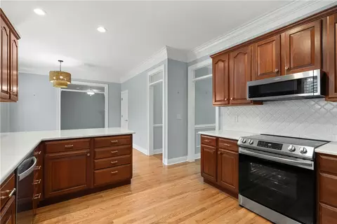 Kitchen - 113 Ridgestone Dr, Central, SC 29630 photo 4 of 5