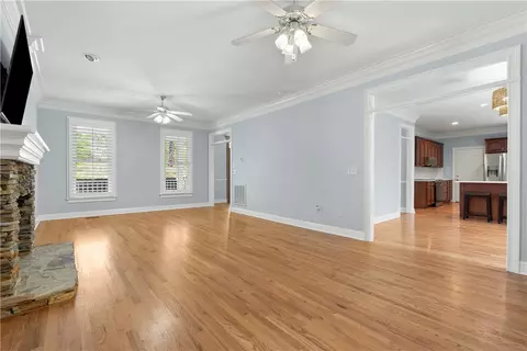 Living - 113 Ridgestone Dr, Central, SC 29630 photo 3 of 4