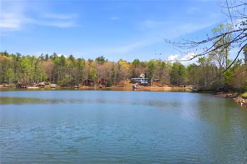 116 Wren Rd, Mountain Rest, SC 29664