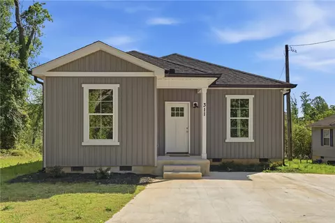 311 Tribble St, Seneca, SC 29678