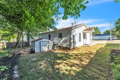 Exterior - 307 Grant St, Easley, SC 29640 photo 2 of 4