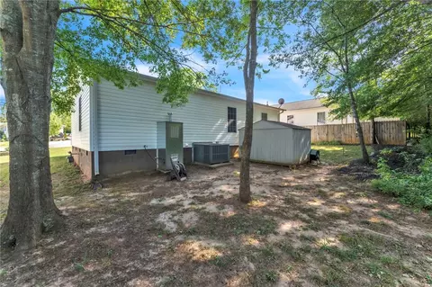 Exterior - 307 Grant St, Easley, SC 29640 photo 3 of 4
