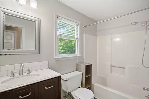 100 Henry Ct, Central, SC 29630 photo 17