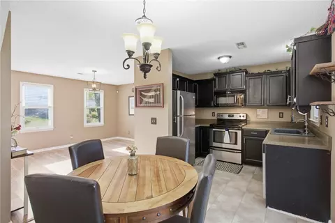 100 Henry Ct, Central, SC 29630 photo 11