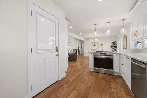 Entry Way - 640 Old Salem Rd, Seneca, SC 29672 photo 1 of 1