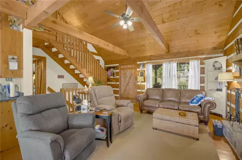 Living - 539 Upper Springs Rd, Pickens, SC 29671 photo 3 of 3