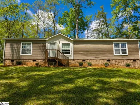 1741 Walhalla Hwy, Pickens, SC 29671
