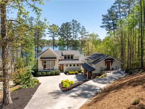 915 Reflection Trl, West Union, SC 29696
