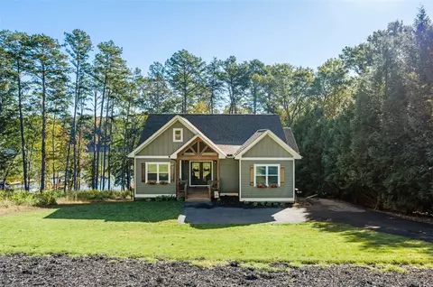 206 Elm Dr, Westminster, SC 29693