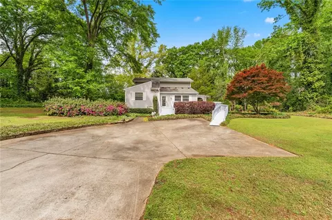 Exterior - 1412 Forest Ln, Anderson, SC 29621 photo 5 of 11