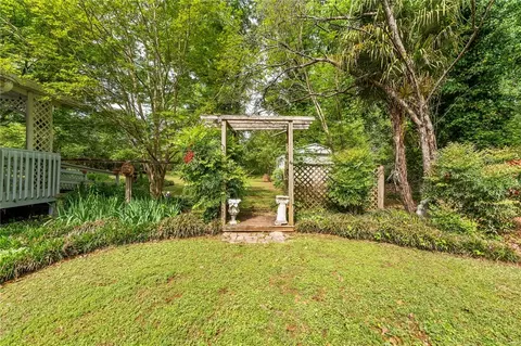 Exterior - 1412 Forest Ln, Anderson, SC 29621 photo 6 of 11