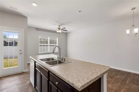 Kitchen - 103 Northridge Ct, Easley, SC 29642 photo 4 of 4
