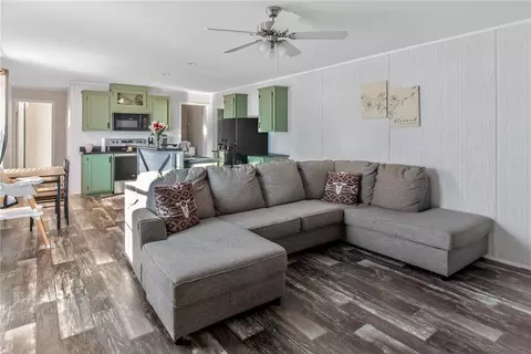 862 N Old Mill Rd, Easley, SC 29640 photo 4