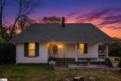 312 E A Ave, Easley, SC 29640