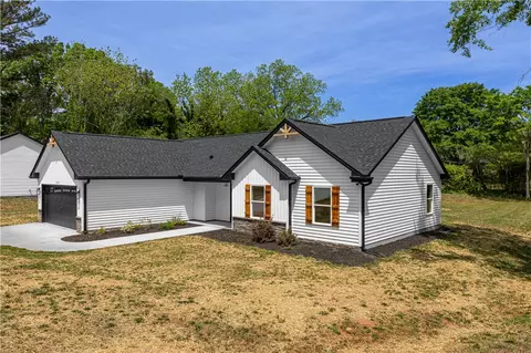 Exterior - 105 Leon Dr, Anderson, SC 29621 photo 8 of 11