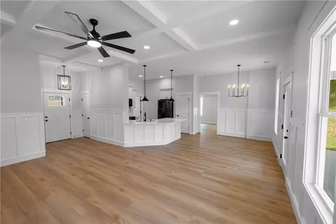 Living - 105 Leon Dr, Anderson, SC 29621 photo 6 of 6
