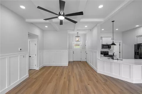 Entry Way - 105 Leon Dr, Anderson, SC 29621 photo 5 of 9