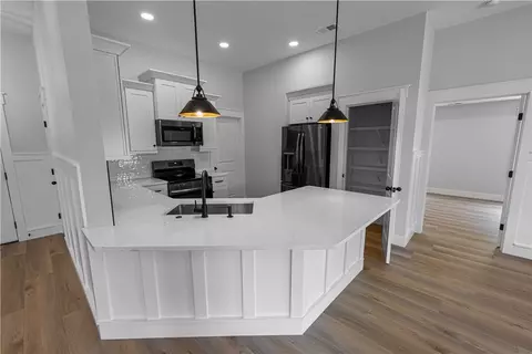 Kitchen - 105 Leon Dr, Anderson, SC 29621 photo 3 of 5